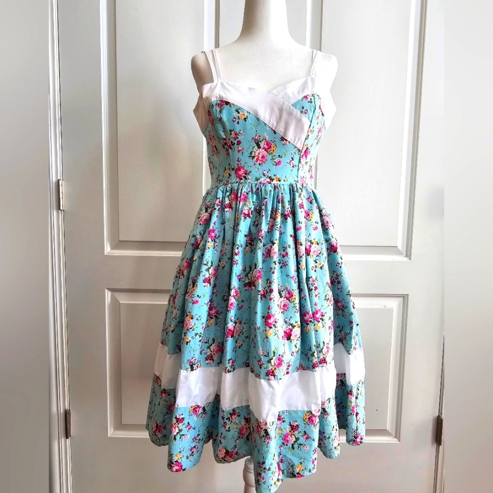 Unique Vintage Floral Dress XS